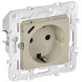SKANDY Розетка с заземлением с защитными шторками 16А с USB C 18Вт SK-R17B бежевый IEK