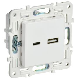 SKANDY Розетка USB A+C 3,1А SK-R14W арктический белый IEK