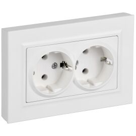 BRITE Розетка 2-местная с заземлением без защитных шторок плоская 16А в сборе РСПл12-3-БрАБ арктичес