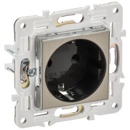 SKANDY Розетка с заземлением с защитными шторками 16А SK-R04N металл никель IEK