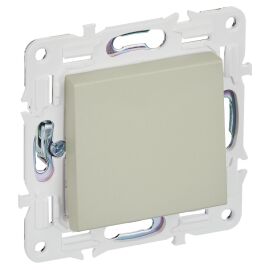 SKANDY Выключатель 1-клавишный перекрестный 10А SK-V03B бежевый IEK