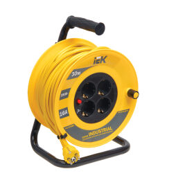 Удлинитель на катушке с т/з, 4 места, 2Р+PЕ/30м, 3х1,5мм2, IEK WKP15-16-04-30