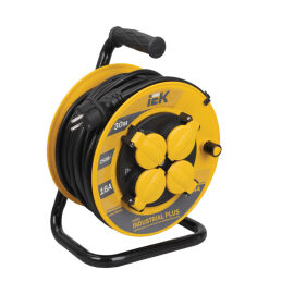 Удлинитель на катушке с т/з, 4 места, 2Р+PЕ/30м, 3х1,5мм2, IP44, IEK WKP15-16-04-30-44