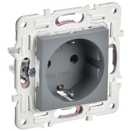 SKANDY Розетка с заземлением с защитными шторками 16А безвинтовое крепление SK-R06Gr серый IEK