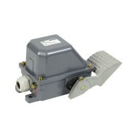 Выключатель концевой НВ-701 У1, рычаг с 1-ой педалью, 10А, IP44, 2 эл. цепи, IEK KV-2-701-1