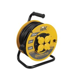 Удлинитель на катушке с т/з, 4 места, 2Р+РЕ, ПВС 3х1,5мм2, 50м, IEK WKP15-16-04-50-44
