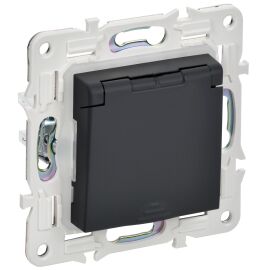 SKANDY Розетка 1-местная с заземлением с защитными шторками и крышкой 16А IP44 SK-R11G графит IEK