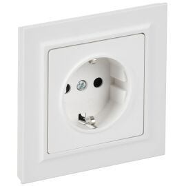 BRITE Розетка 1-местная с заземлением с защитными шторками 16А в сборе РСР14-1-0-БрАБ арктический бе