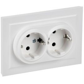 BRITE Розетка 2-местная с заземлением с защитными шторками 16А в сборе РСш12-3-БрАБ арктический белы